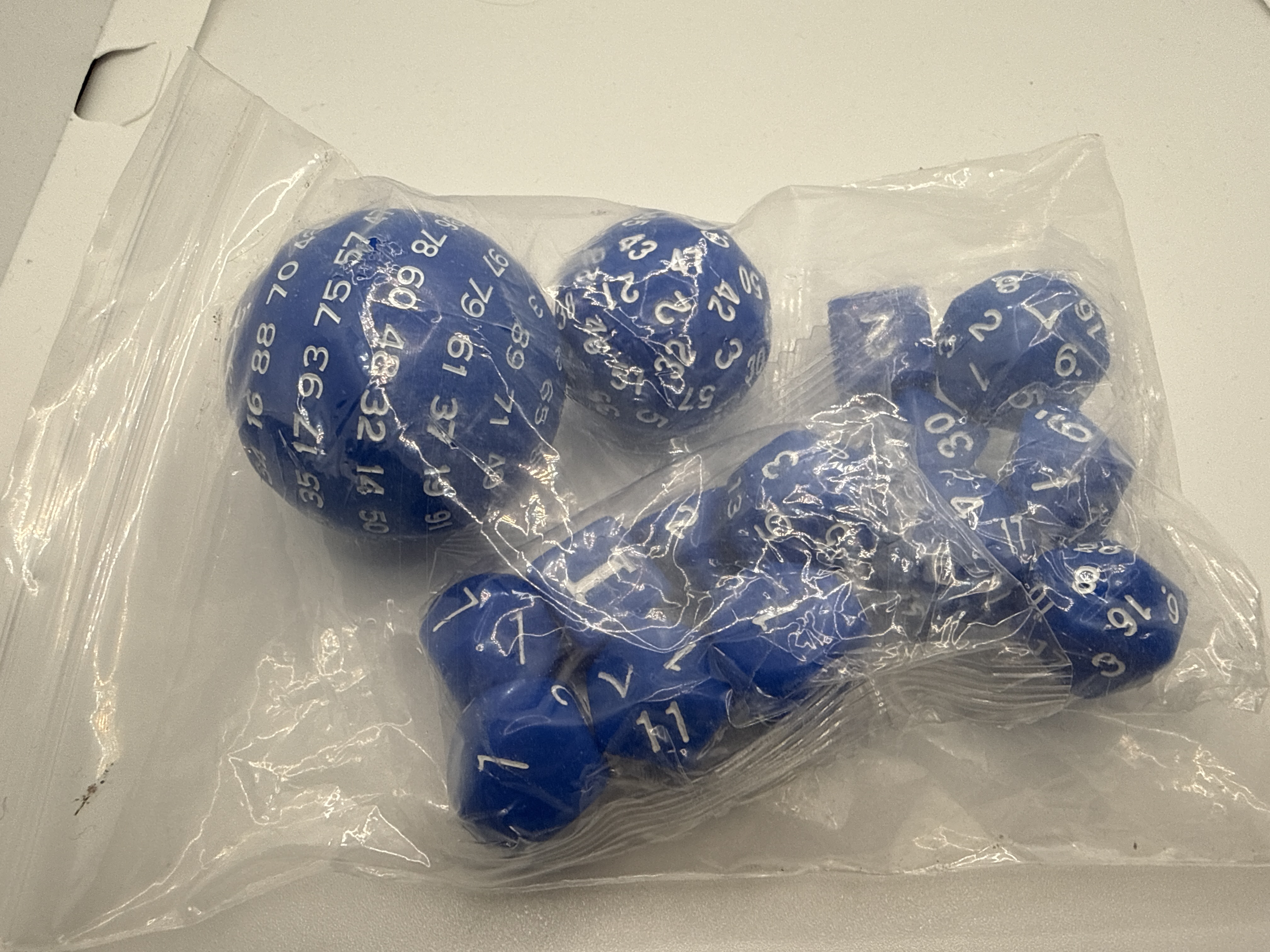 Unusual 15 Dice Set